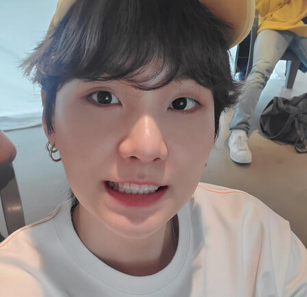 Hi, Hi! ૮₍ ´ ꒳ `₎ა